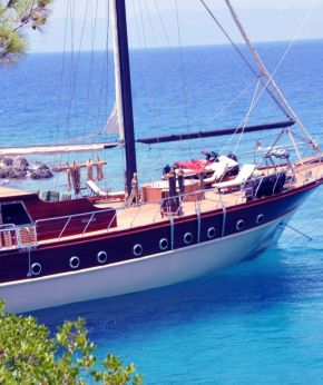 Yacht Med Mannskap Til Leie i Tyrkia